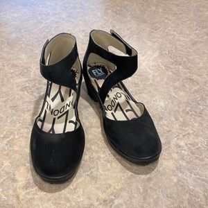 Fly London dress shoes. Rarely worn. Size 38.